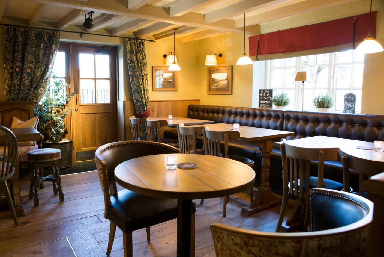 Red Lion Inn Little Budworth Екстер'єр фото