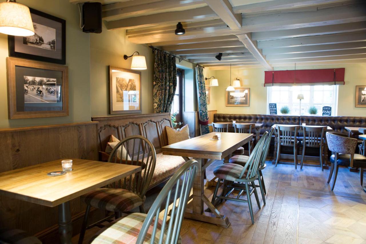 Red Lion Inn Little Budworth Екстер'єр фото